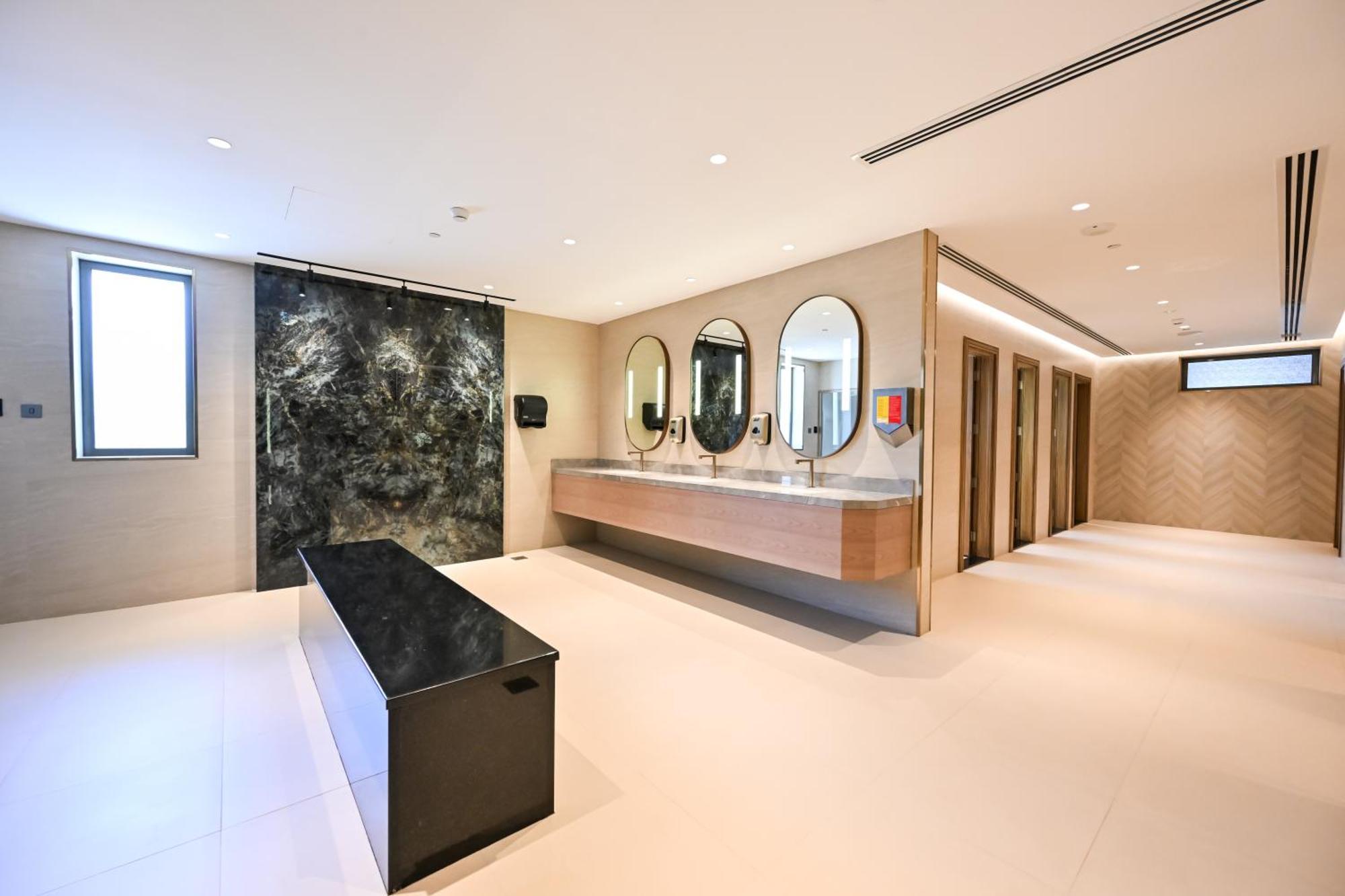 Spacious 1 Bhk With Views Dubai