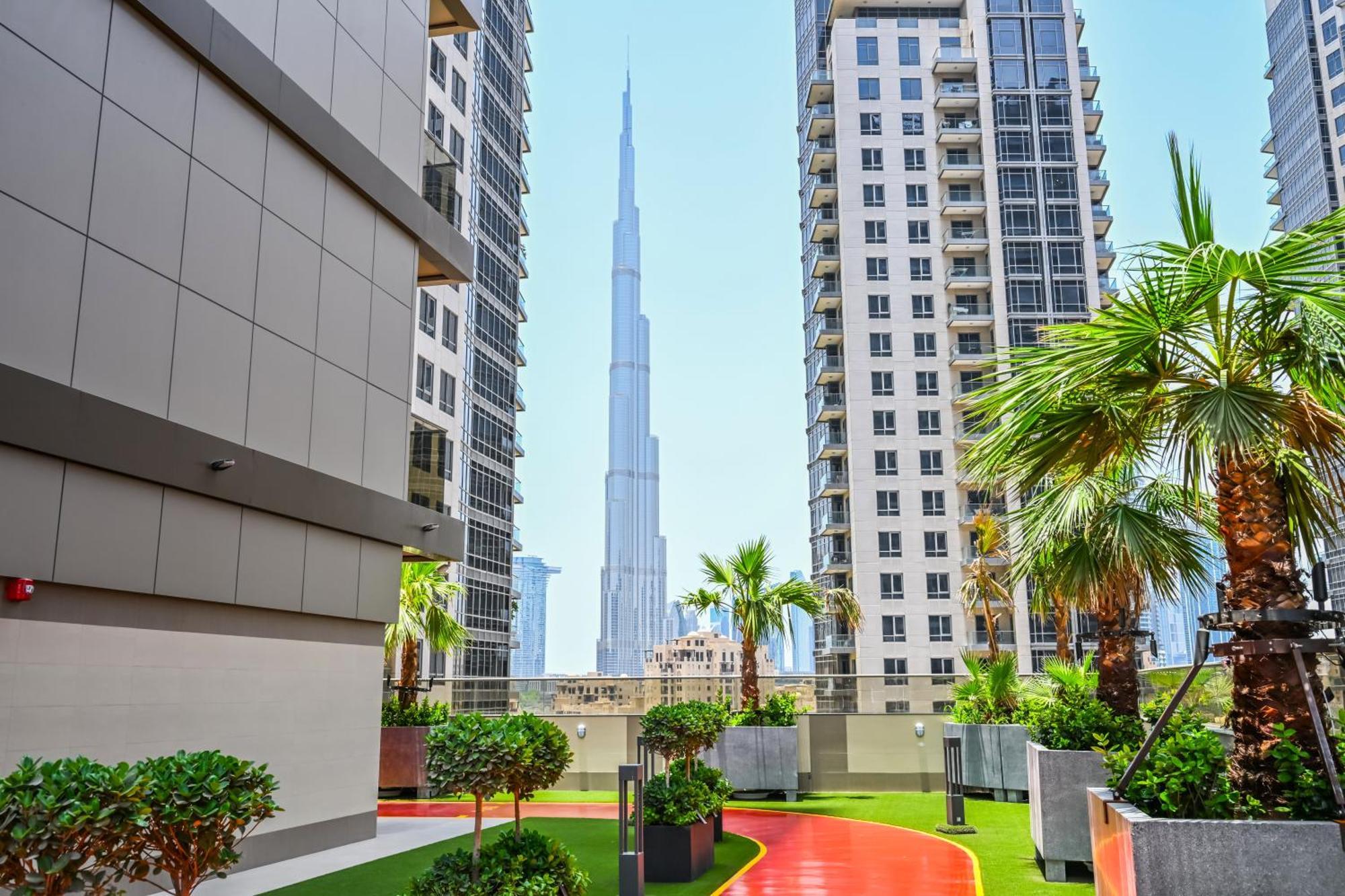 Apartment Spacious 1 Bhk With Views Dubai
